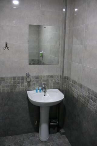 Отель hotel venus Тбилиси Семейный номер-3