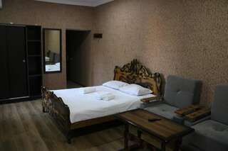 Отель hotel venus Тбилиси Классический трехместный номер-4